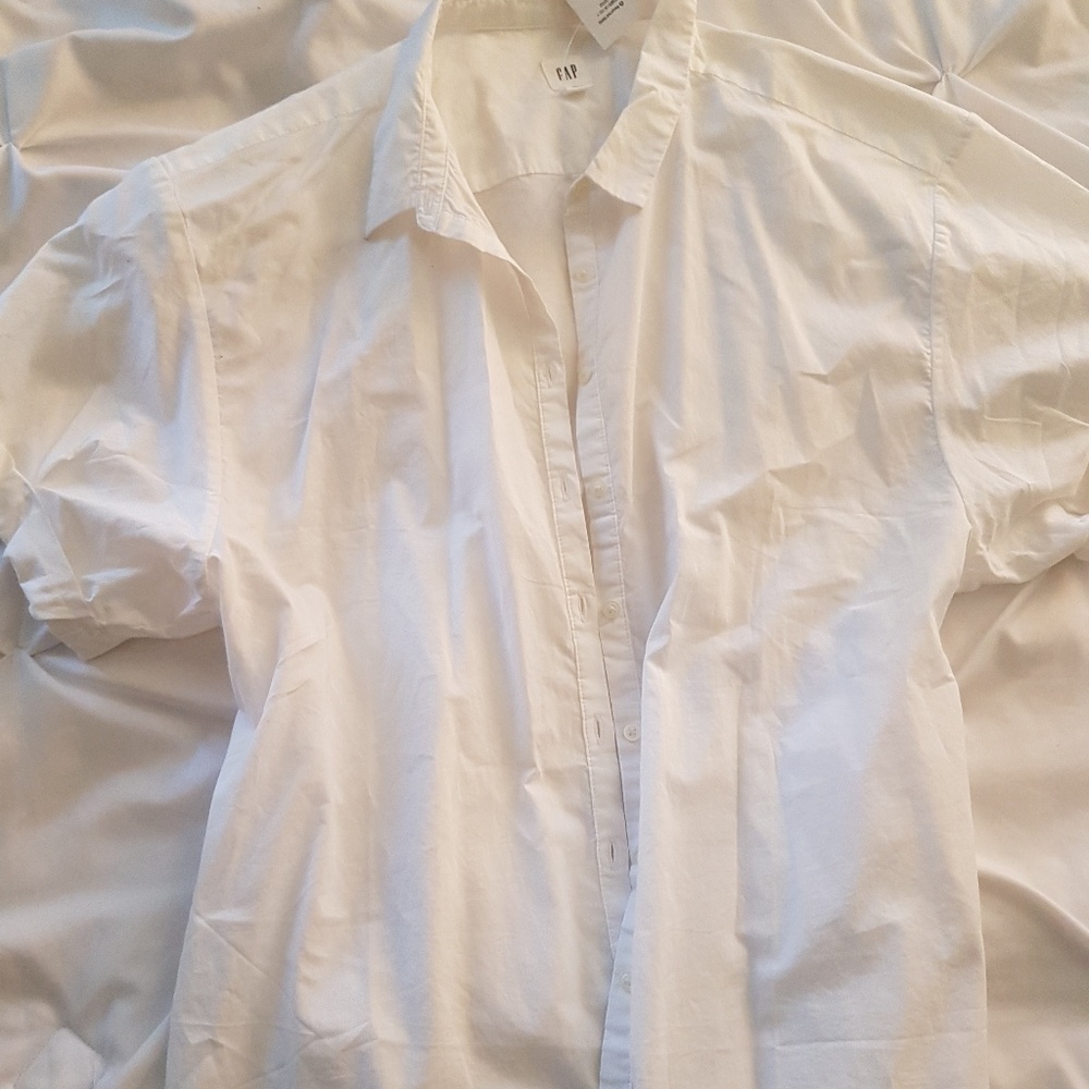 Gap button up SS top